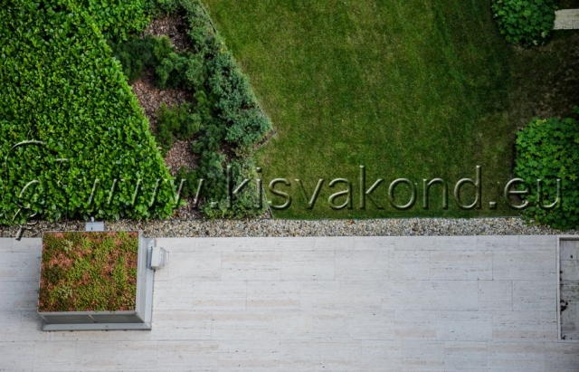 kisvakondpark_kft-corvin_sun_resort_tetokert-kerttervezes-parkepites-parkfenntartas-intenziv_tetokert-2