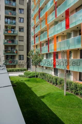 kisvakondpark_kft-corvin_sun_resort_tetokert-kerttervezes-parkepites-parkfenntartas-intenziv_tetokert-7